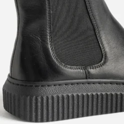 Boots noir en cuir à plateforme