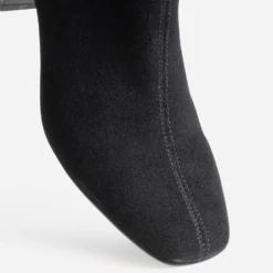 Boots noir en cuir velours
