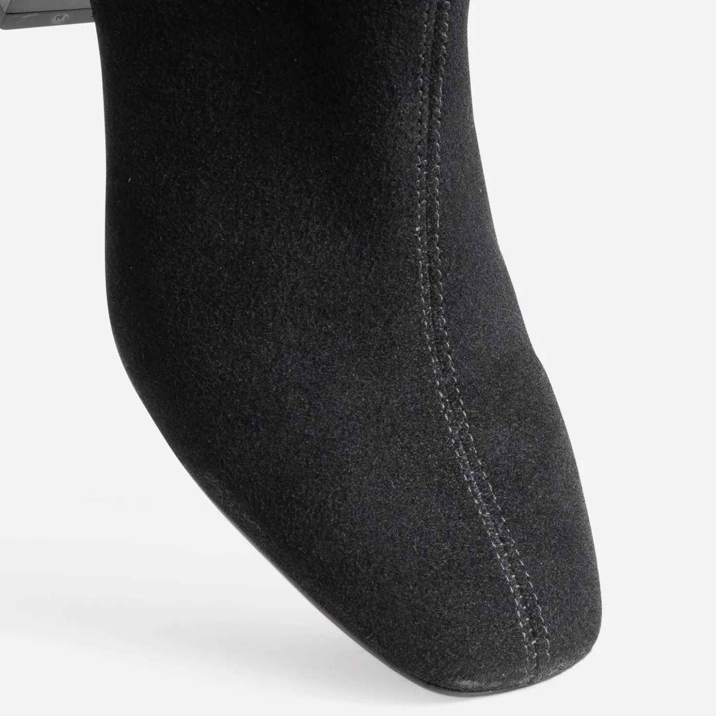 Boots noir en cuir velours