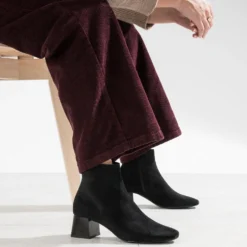 Boots noir en cuir velours