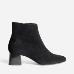 Boots noir en cuir velours