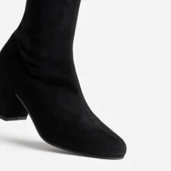 Boots noires à talon