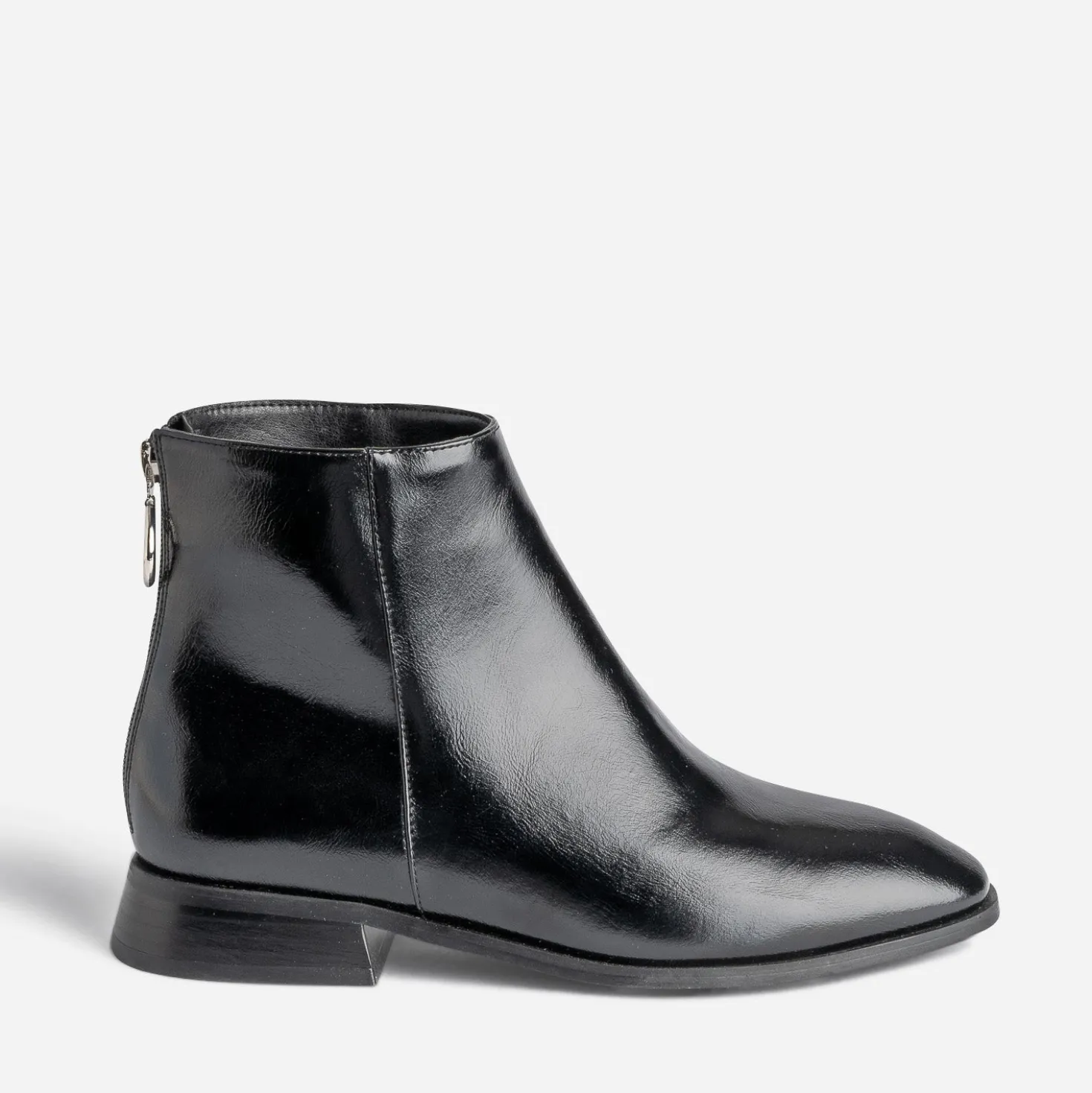 Boots noir glacé avec zip arrière