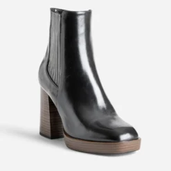 Boots noir à talon esprit rétro