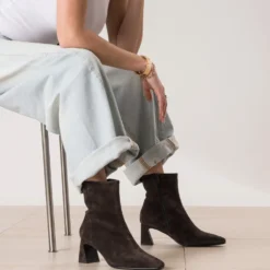 Boots talon en cuir velours chocolat