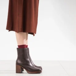 Boots à talon marron en cuir