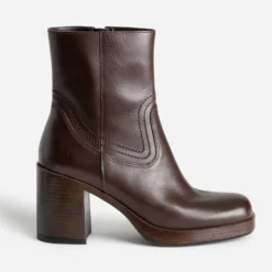 Boots à talon marron en cuir