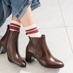 Boots à talon marron en cuir