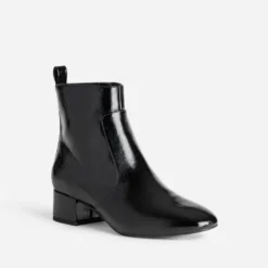 Boots à talon noir verni