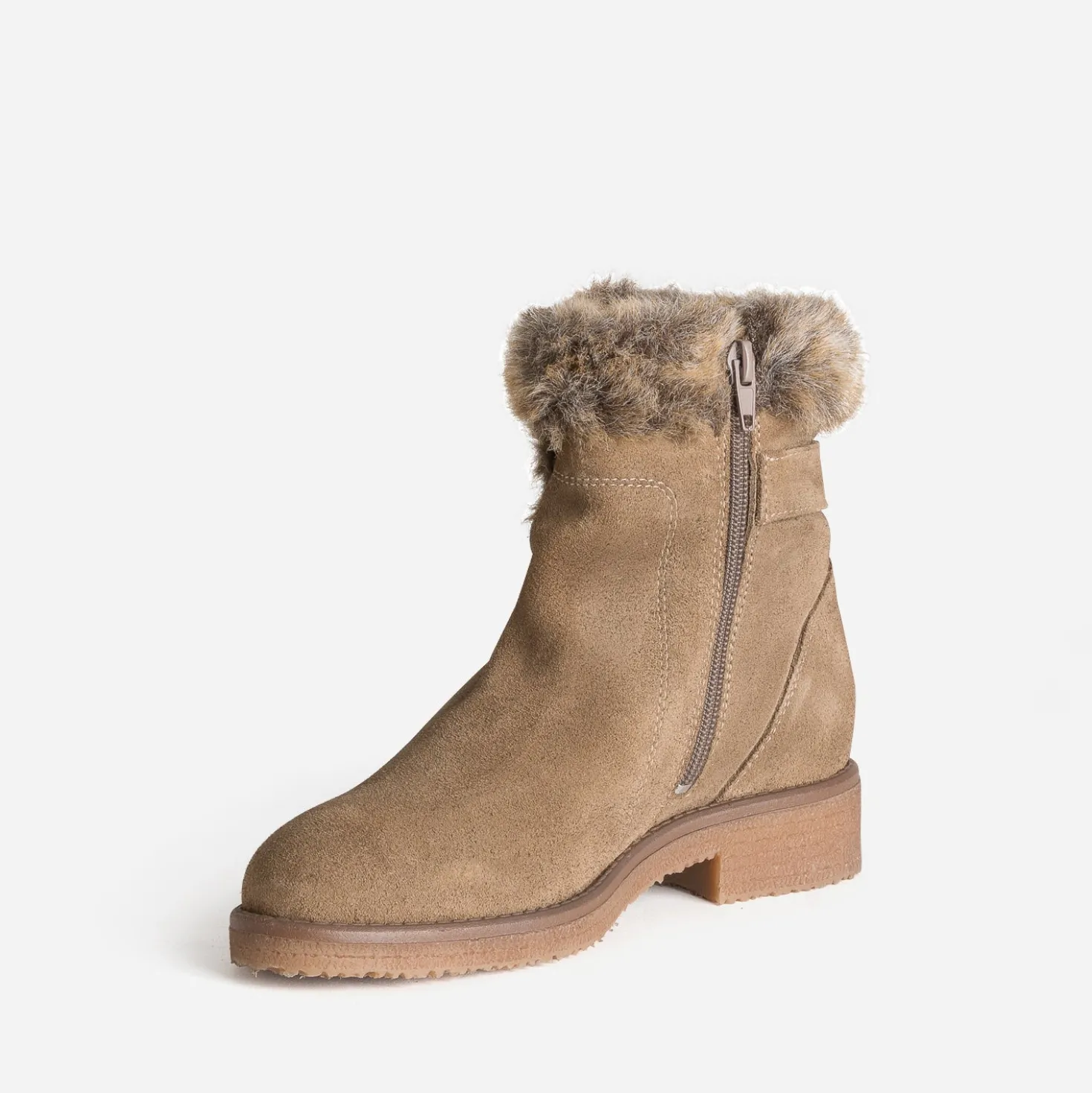 Boots taupe cuir velours bride et tige fourrée