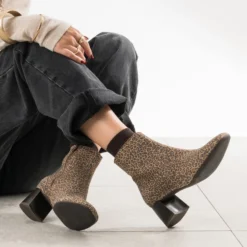 Boots TEXTO beige cuir velours motif léopard