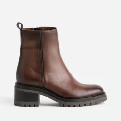 Boots TEXTO marron en cuir semelle crantée