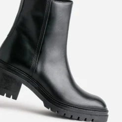 Boots TEXTO noir en cuir semelle crantée