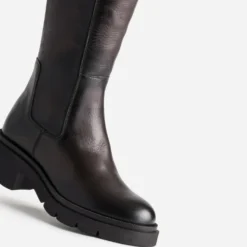 Botte marron cuir esprit motard