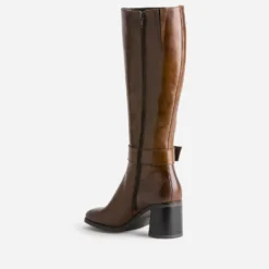 Botte marron en cuir à talon