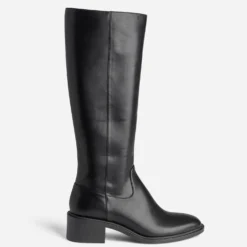 Botte noire