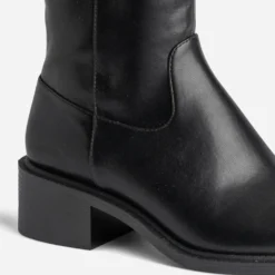 Botte noire
