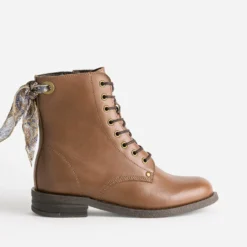Bottine camel en cuir détail ruban