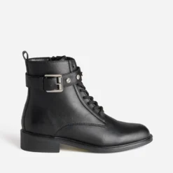 Bottine à lacet noire bride bijou