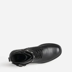 Bottine à lacet noire bride bijou