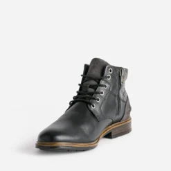 Bottine à lacet noire en cuir
