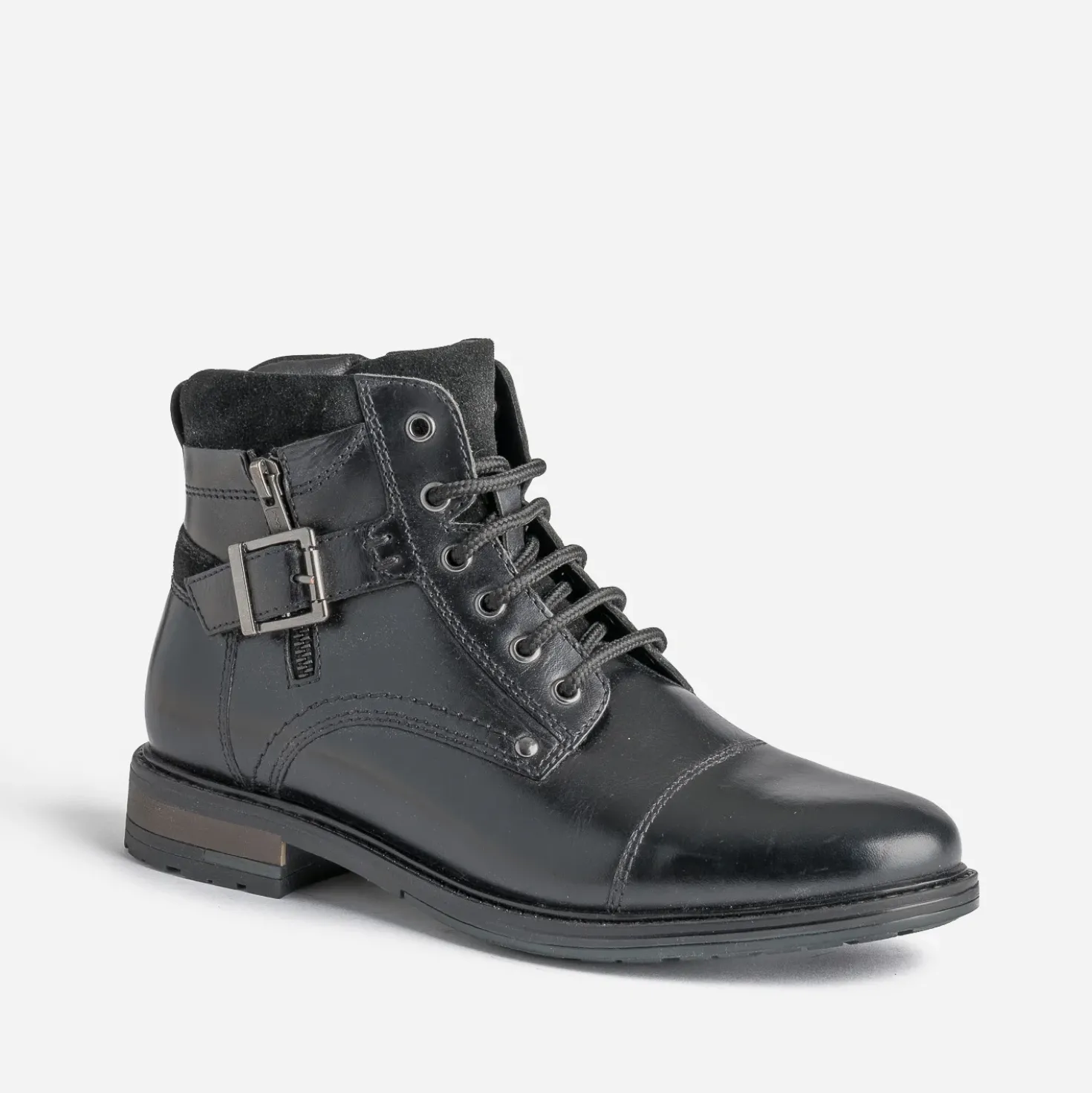 Bottine noire en cuir décor zip et boucle
