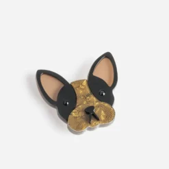 Broche noire forme chien