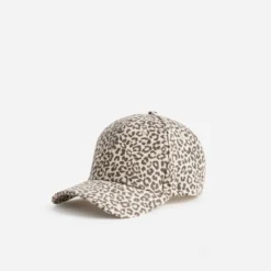 Casquette beige toile motif léopard