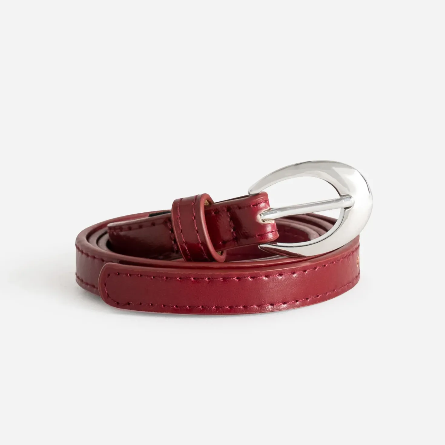 Ceinture fine rouge foncé