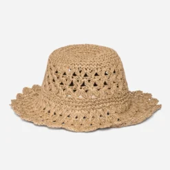 Chapeau beige tressé