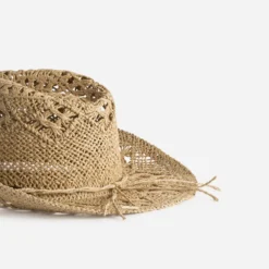 Chapeau beige tressage ajouré