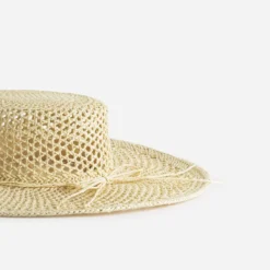 Chapeau écru ajouré