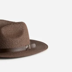 Chapeau panama marron tressé