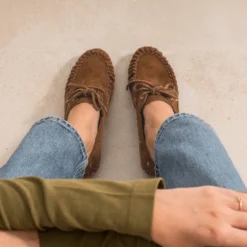 Chaussure-bateau camel cuir velours