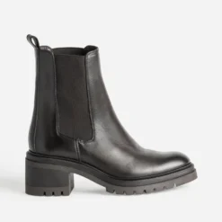 Chelsea boots marron cuir semelle crantée