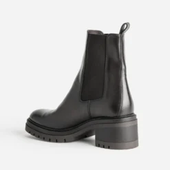 Chelsea boots marron cuir semelle crantée
