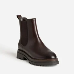 Chelsea boots marron cuir semelle crantée