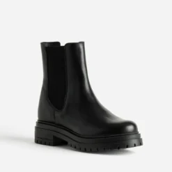 Chelsea boots noir cuir semelle crantée