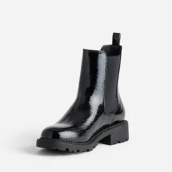 Chelsea boots noir verni effet python