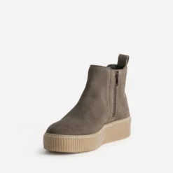 Chelsea boots taupe cuir velours semelle effet crêpe