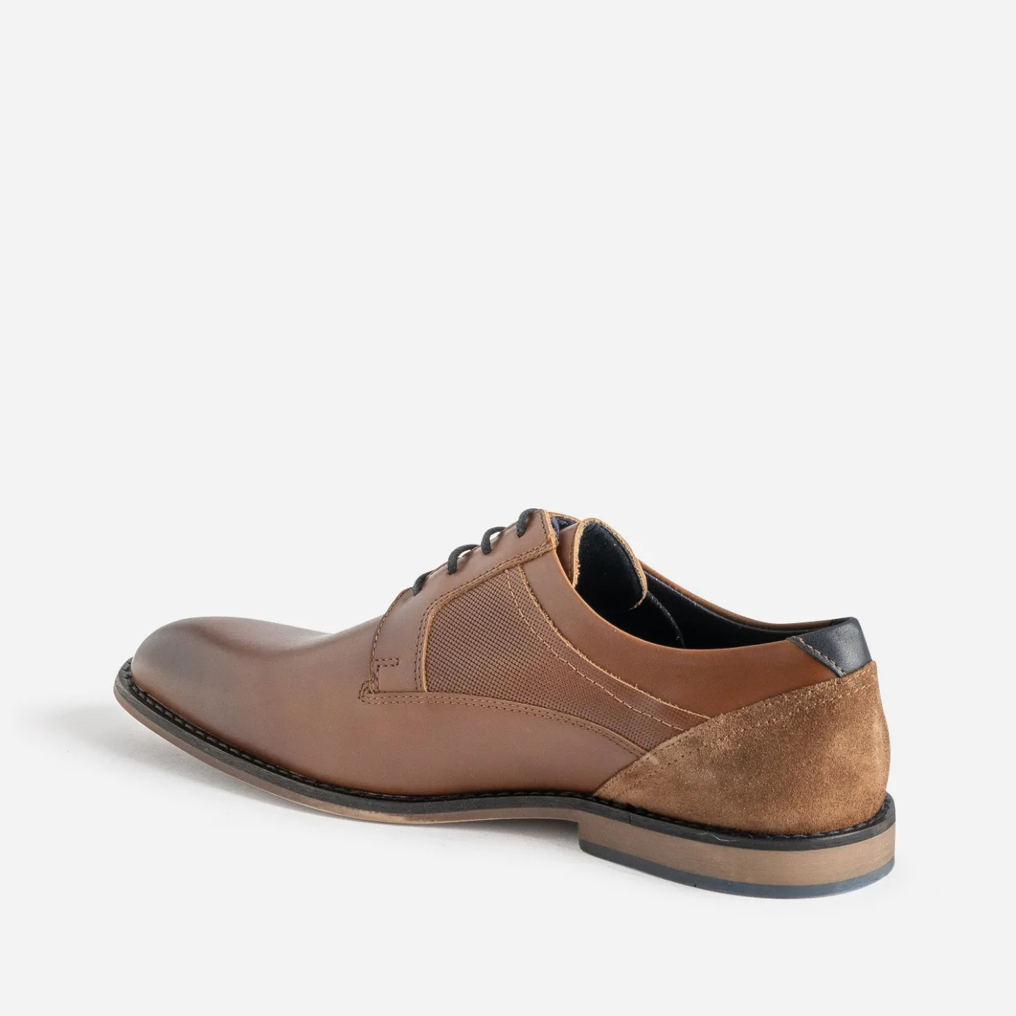 Derby éco-conçu cognac cuir lacet marine
