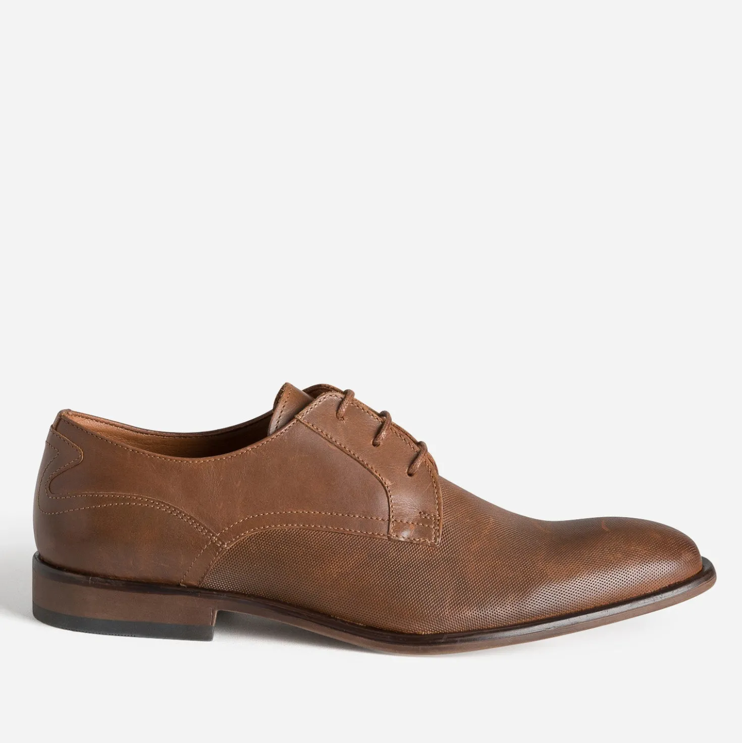 Derby cognac en cuir embossé
