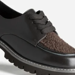 Derby marron cuir et sherpa