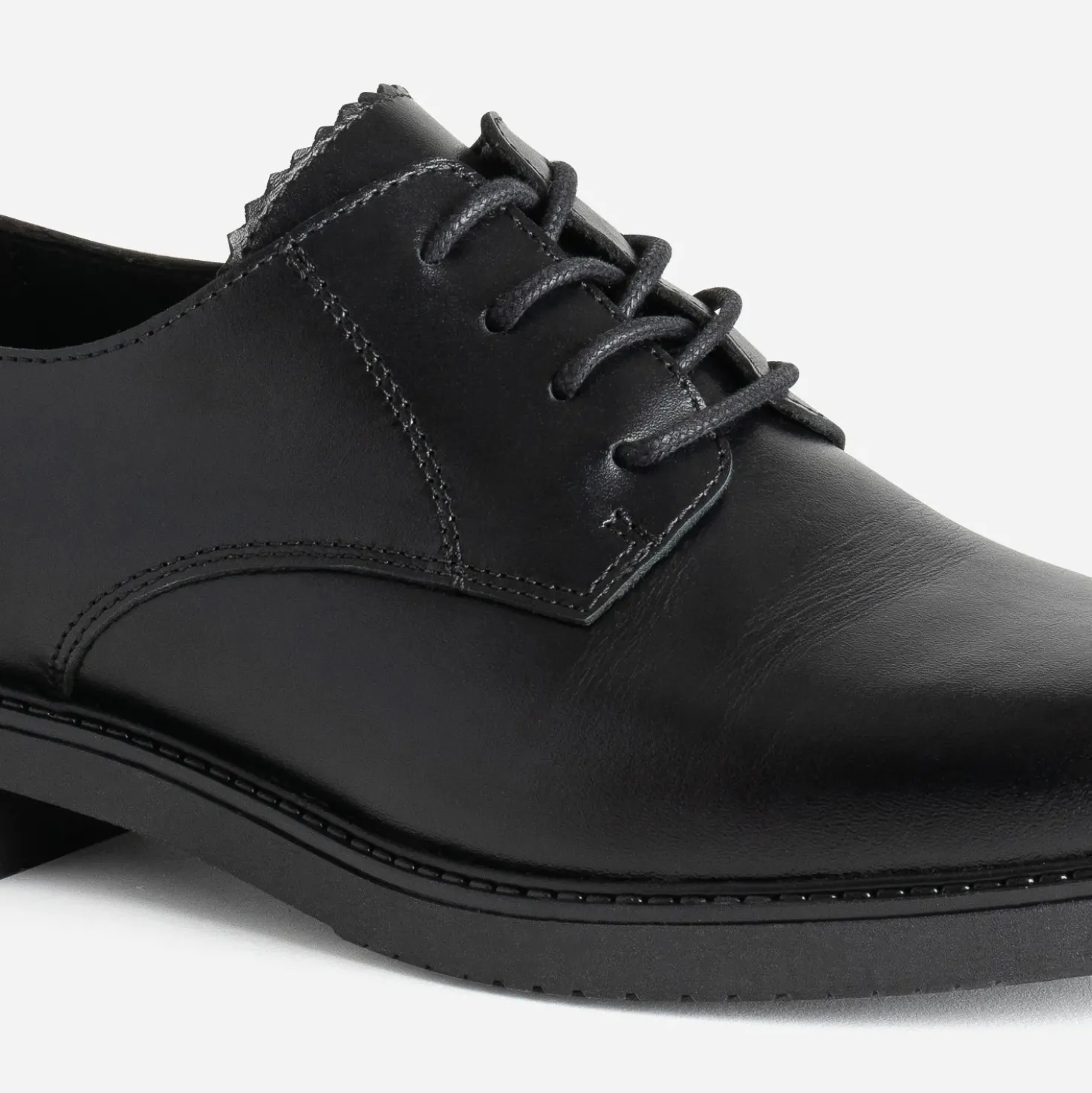 Derby noir en cuir