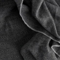 Echarpe grise motif chevrons