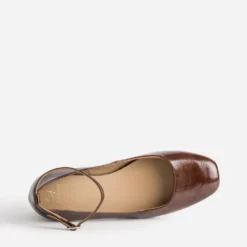 Escarpin à bride ATELIER 1927 cognac cuir verni