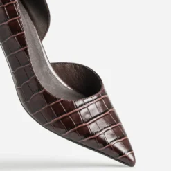 Escarpin marron cuir embossé croco cut-out