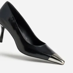 Escarpin noir cuir bout métallisé