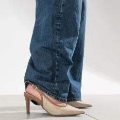Escarpin slingback beige raphia bout pointu