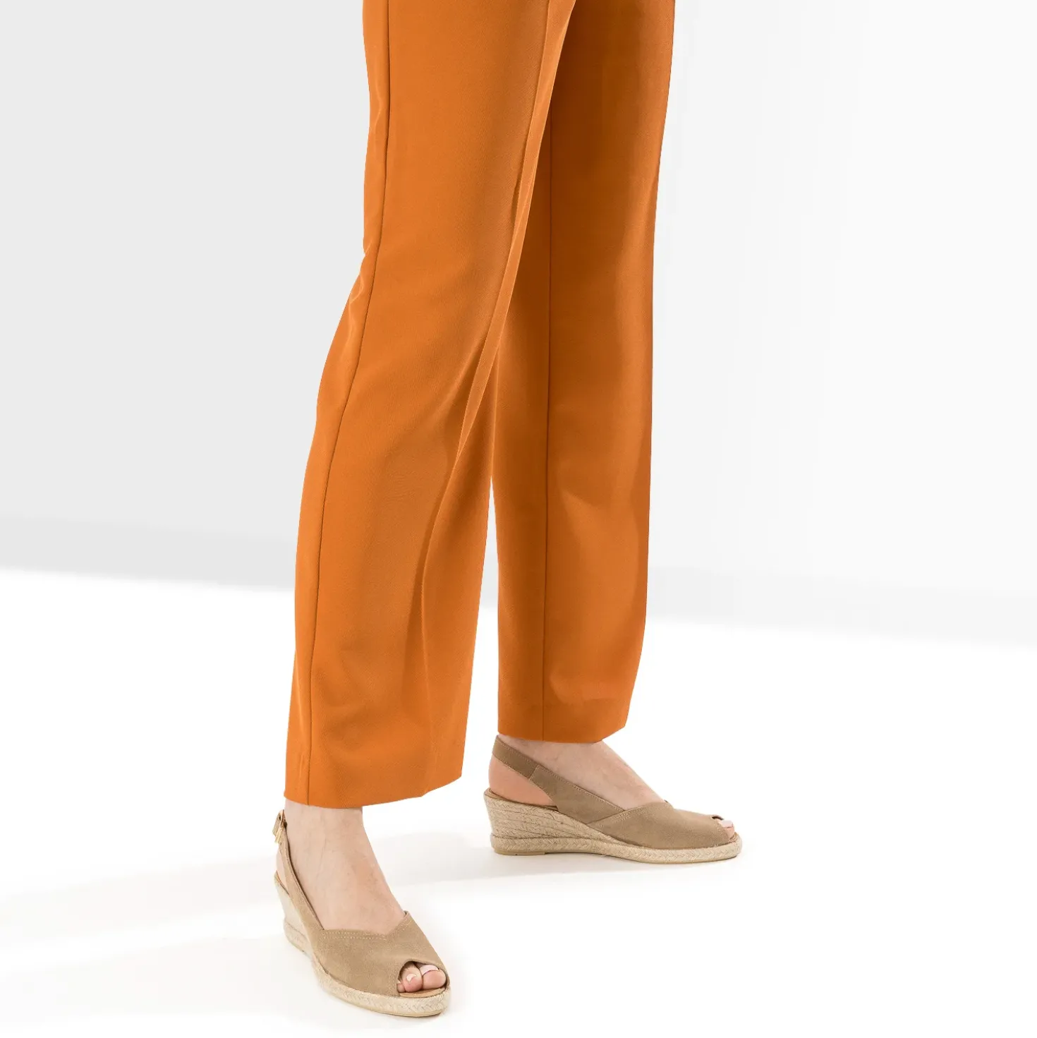 Espadrille compensée beige cuir velours éco-conçu